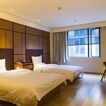Ji Hotel Shanghai Kangqiao Xiupu Road Eksteriør billede