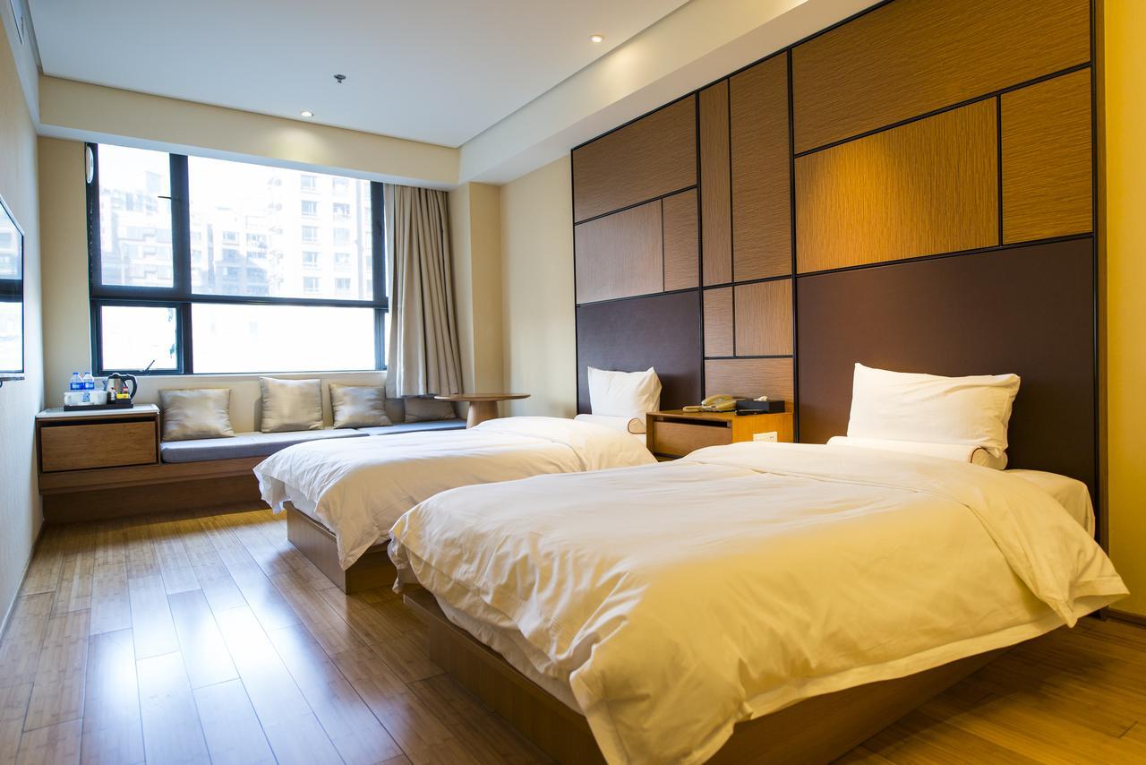 Ji Hotel Shanghai Kangqiao Xiupu Road Eksteriør billede
