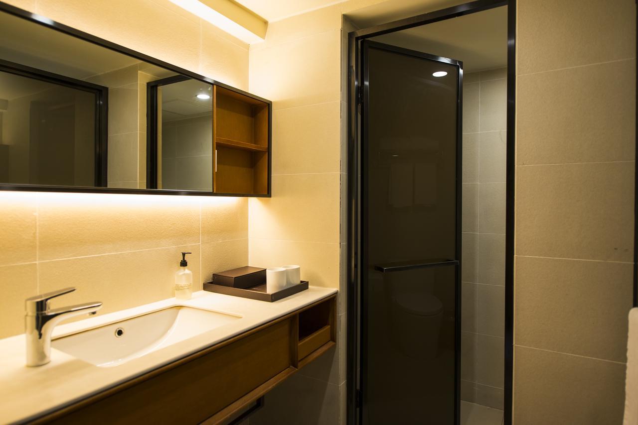 Ji Hotel Shanghai Kangqiao Xiupu Road Eksteriør billede