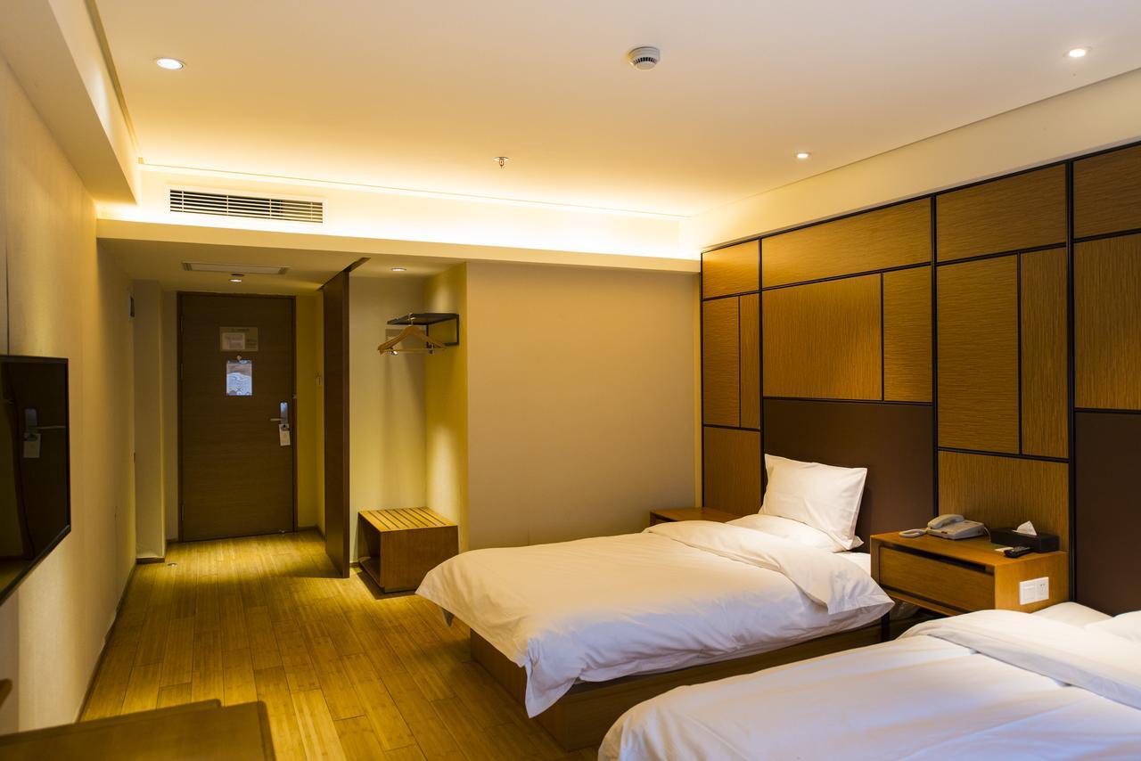 Ji Hotel Shanghai Kangqiao Xiupu Road Eksteriør billede
